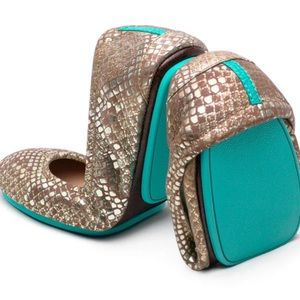 New in box! Tieks foldable flats, metallic wild copper, size 8
